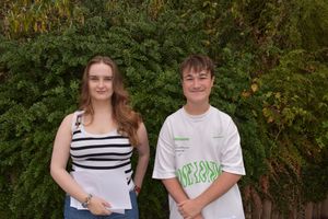  Lauren Mclellan and Oscar Reid (pictured below), who went above and beyond in their academic success gaining 8 grade 9’s between them