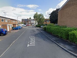 Supporting image for story: Three arrested after police raid Oldbury address and find guns
