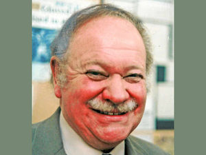 Supporting image for story: Veteran Shropshire journalist and teacher dies, aged 81