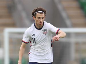 Supporting image for story: Leeds agree deal for Red Bull Salzburg midfielder Brenden Aaronson