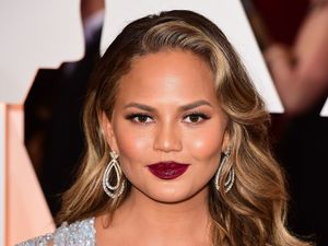 Supporting image for story: Chrissy Teigen admits to tourist blunder during family trip to London
