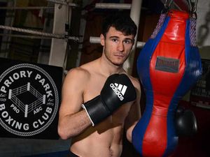Supporting image for story: Luke Paddock prepares for his title defence