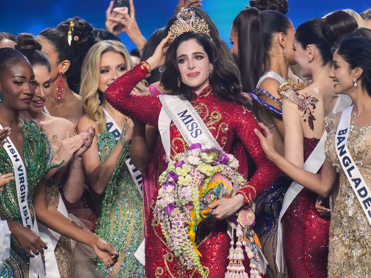 Mexico’s bullied pageant contestant gets payback by winning Miss Universe crown