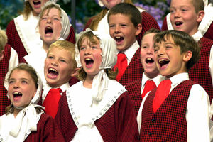 Supporting image for story: Schoolchildren kick off Langollen Eisteddfod week