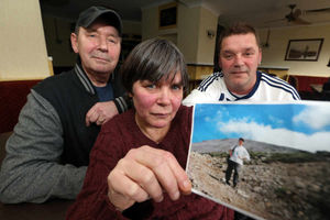 Glynis Bensley's siblings John, Dawn, and Kevin Bensley