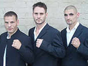 Supporting image for story: Boxing legends at fight night