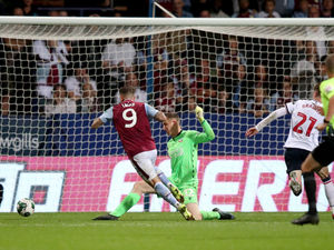 Supporting image for story: Carabao Cup: Bolton 1 Aston Villa 4 - Report 