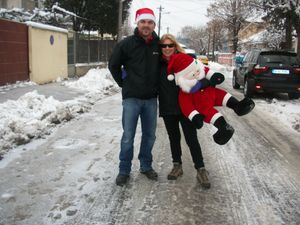 Supporting image for story: Couple head to Romania to give out Christmas gifts and cheer