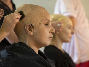 Supporting image for story: Welsh National Opera witch make-up transformation ahead of Shakespeare triple bill at Birmingham Hippodrome with video