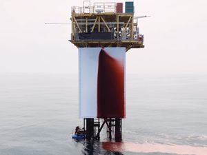 Supporting image for story: Greenpeace installs Anish Kapoor artwork on Shell platform in North Sea