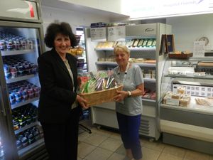 Supporting image for story: Hospital friends host summer raffle