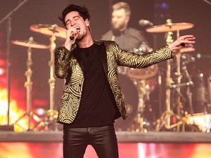 Supporting image for story: Panic! at the Disco, Arena Birmingham - review with pictures