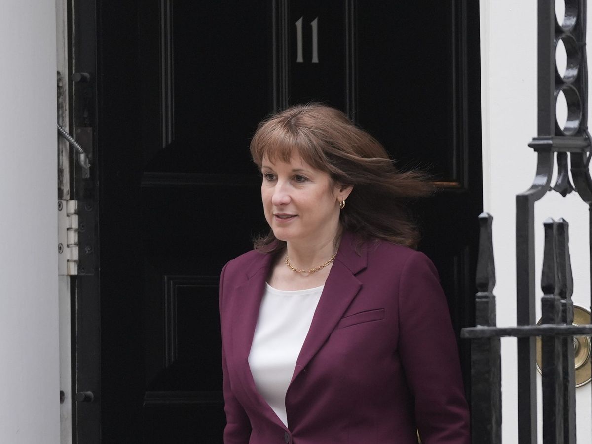 Rachel Reeves asks watchdog to ‘crack down’ on fuel ‘rip-offs’ amid Iran war