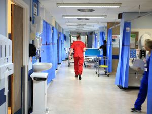 Supporting image for story: Covid patient levels in east and south-east of England close to first-wave peak