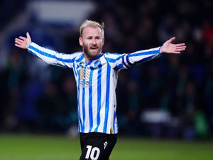 Supporting image for story: Sheffield Wednesday captain expects Championship opener at Leicester to go ahead