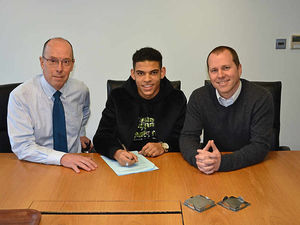 Supporting image for story: Wolves youngster Morgan Gibbs-White signs first professional contract