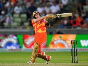 Supporting image for story: Kane Richardson strikes to help Birmingham Phoenix grab key win