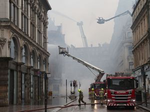 Supporting image for story: Glasgow Central station fully reopens more than a fortnight after nearby fire