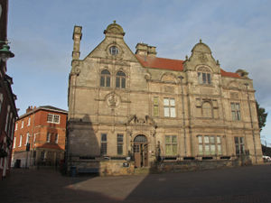 Supporting image for story: Free pre-Christmas parking for Oswestry shoppers