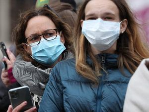 Supporting image for story: Coronavirus: Chancellor promises NHS whatever it needs as UK cases hit 460