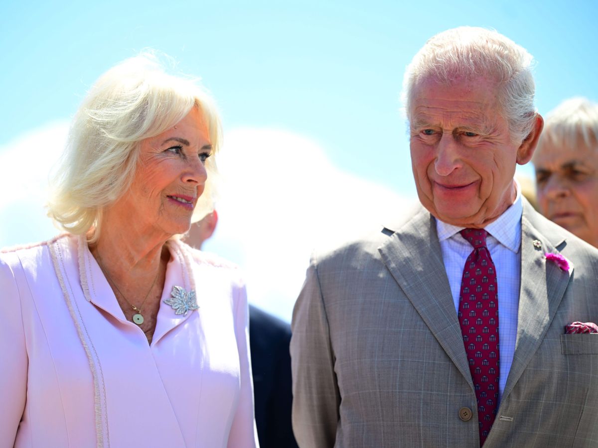 Well-wishers cheer King and Queen in Canadian capital