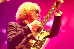 Supporting image for story: Mott The Hoople icon Ian Hunter set to play Birmingham Town Hall