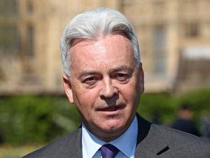 Supporting image for story: Boris Johnson critic quits Government ahead of leadership announcement