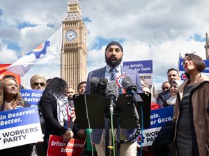 Supporting image for story: Ex-England cricketer Monty Panesar quits George Galloway’s party