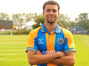 Supporting image for story: Dave Edwards: Good to see new faces as Shrewsbury solve right back problem