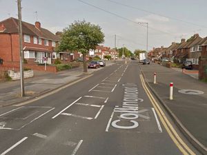 Supporting image for story: Three boys arrested after teen threatened with knife in Great Barr