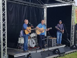 Supporting image for story: John Lennon's first band The Quarrymen play Romstock 2018 - in pictures