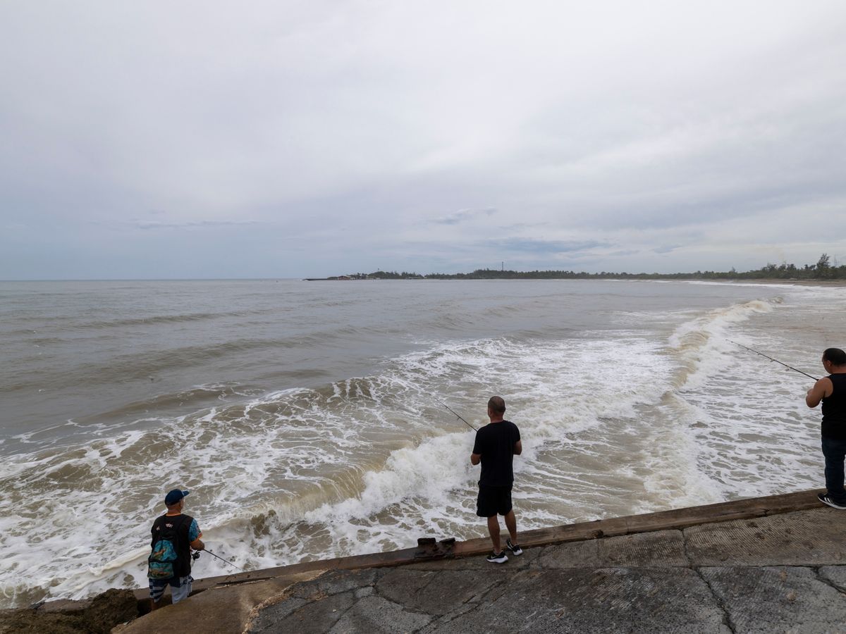 Hurricane Erin forecast to create life-threatening waves along US east coast