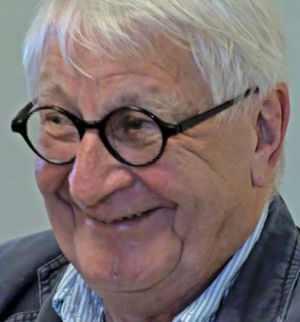 Gordon Baldwin, world renowed ceramicist from Market Drayton, died 2025.