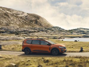 Supporting image for story: Dacia reveals seven-seat family car called Jogger
