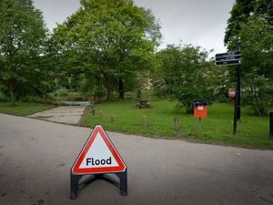Supporting image for story: Wind and rain to hit Shropshire this weekend as Met Office issues yellow weather warning