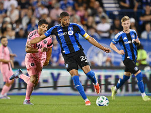 Supporting image for story: West Brom confirm signing of £1.5m international defender
