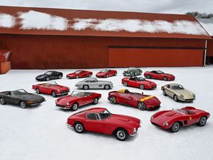 Supporting image for story: Collection of 12 Ferraris all from the same owner heading to auction with no reserve
