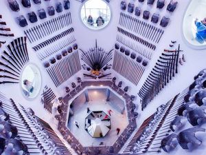 Supporting image for story: Getting in touch with host city