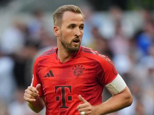 Supporting image for story: Harry Kane faces late fitness test as Bayern Munich prepare for Aston Villa game