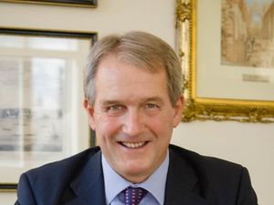 Supporting image for story: No deal means border checks, PM tells Paterson