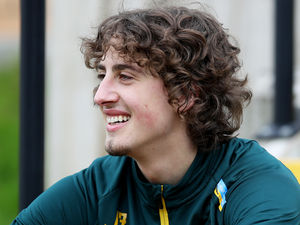 Supporting image for story: Fabio Silva seals Anderlecht loan after agreeing Wolves contract extension