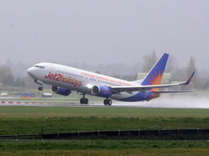 Supporting image for story: Annual loss for Jet2 group