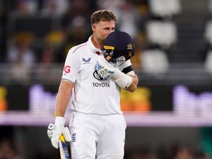 Supporting image for story: Zak Crawley hails ‘humble’ Joe Root as he makes first Ashes century in Australia