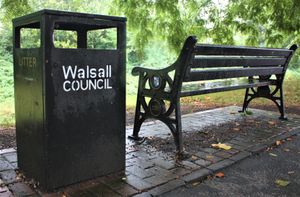 Bench & Bin (Walsall Council), Victoria Park, Darlaston