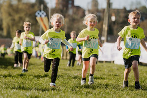 Children during the run