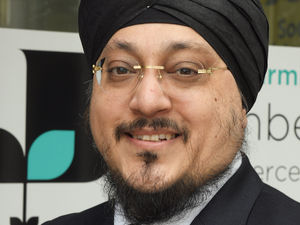 Supporting image for story: Call for PCR travel tests to be cheaper