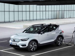 Supporting image for story: Volvo to go fully electric by 2030