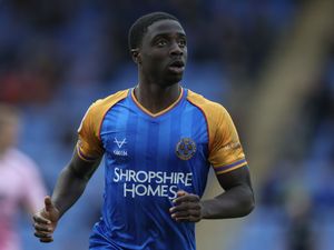 Supporting image for story: 'Fans love him' - Arsenal hotshot, on loan at Shrewsbury, backed to reach "the top"