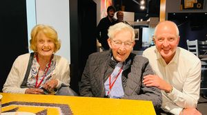 Residents with Steve Bull