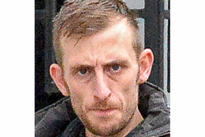 Supporting image for story: Man used marker pen to make forged bank notes